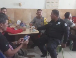 Jelang Pemilu 2024, Satgas OMB Humas Polda Riau Sebar Stiker