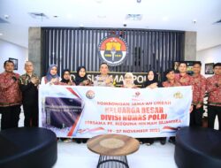 Hari Jadi Humas Polri ke-72, Irjen Pol Sandi Nugroho Berangkatkan 15 Orang Ibadah Umroh