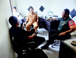Antisipasi Musim Hujan Datang Babinsa Bersama Aparatur Desa Berencana Bangun Solokan