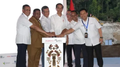 Presiden Jokowi Peletakan Batu Pertama Proyek Strategis Nasional Kawasan Industri Pupuk Fakfak 