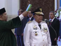 Presiden Jokowi Lantik Edy Natar Nasution Jadi Gubernur Riau