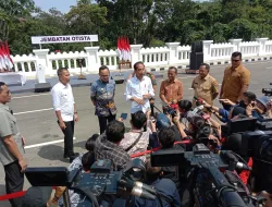 Resmikan Jembatan Otto Iskandar Dinata Presiden Jokowi Di Sambut Warga Kota Bogor