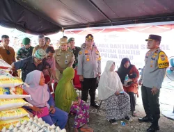 Tekankan Netralitas dalam Pemilu, Wakapolda Berikan Bantuan ke Warga Terdampak Banjir