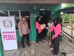 Gelar Jumat Barokah, Polsek Concong Bersama Bhayangkari Peduli Berbagi Kebahagiaan