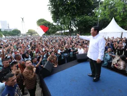 Prabowo Dengar Langsung Keluhan Para Ojol Jakarta, Pohon Banyak Ditebang