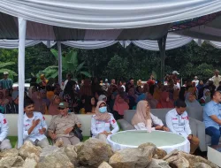 Kegiatan Pengobatan Gratis dan Pencegahan Stunting serta Silaturahmi dengan Warga Desa Sukamaju, Kabupaten Sukabumi