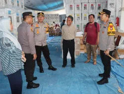 Tinjau Gudang Logistik KPU Kota Pekanbaru, Kombes Pol Jeki Rahmat Mustika SIK Pastikan Logistik Pemilu Dalam Keadaan Baik