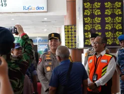 Kapolda Riau Tinjau Persiapan Arus Mudik di Pekanbaru, Kesehatan, Kelayakan Kendaraan dan Keselamatan Penumpang Jadi Fokus