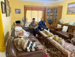 Jalin Silaturahmi, Kapolres Pelalawan Kunjungi Kediaman Sultan Ke 10 Pelalawan