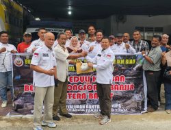IKM dan GPM-IKM Provinsi Riau Salurkan Bantuan Kemanusiaan ke Sumatera Barat