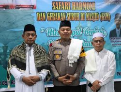 Jalin Silaturahmi Jelang Pilkada Serentak Tahun 2024, Polres Pelalawan Gelar Sholat Subuh Harmoni di Masjid Al-Munawwaroh