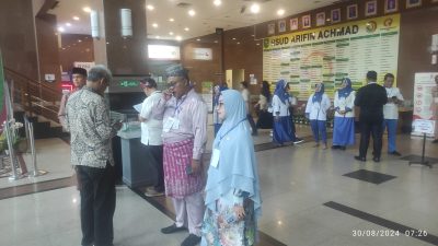 Satgas Walpri Melakukan Pengamanan Terhadap Bakal Calon Bupati/Wakil dan Walikota/Wakil Dalam Pemeriksaan Kesehatan