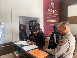 Satgas Tindak Subsatgas Aksi Khusus OMP LK-2024 Patroli Kantor KPU Pekanbaru