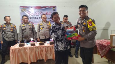 Tampung Aspirasi Masyarakat, Polsek Binawidya Gelar Jumat Curhat di Kelurahan Delima