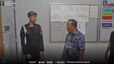 Pastikan Seluruh Petugas Sesuai Tusinya, Kakanwil Kemenkumham Kalteng Lakukan Monev Ke Lapas Kasongan