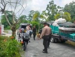 45 Personel Subsatgas PAM Didukung Hewan K9 Melakukan Pengamanan di Kantor Bawaslu Riau