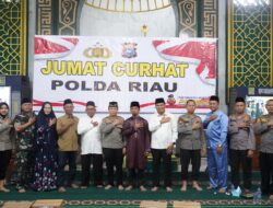 Jumat Curhat Polda Riau di Kecematan Limapuluh: Siap Sedia Beri Pelayanan ke Masyarakat