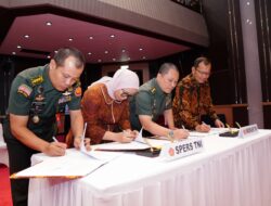 Irjen TNI Pimpin Penandatanganan Kontrak Pengadaan Barang dan Jasa Secara Kolektif UO Mabes TNI TA 2025