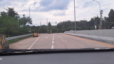Maraknya PKL Dan Pak Ogah Di Pintu Tol Terbanggi Besar