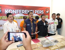 Polda Riau Tangkap 3 Komplotan Narkoba Lintas Provinsi, Amankan 15,61 Kg Ganja