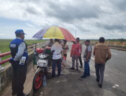Polsek Kota Bangun Lakukan Penertiban Parkir di Jembatan Martadipura, Tingkatkan Keselamatan Berkendara