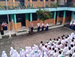 Kanit Binmas dan Bhabinkamtibmas Kenanga Gelorakan Semangat Anti-Kejahatan di Kalangan Pelajar