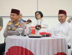 Polda Riau Gelar Kajian Subuh Ilmiah Bersama Ustad Abdul Somad dan Rocky Gerung