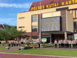Polres Kutai Kartanegara Gelar Apel Pagi, Kabag Ops Tekankan Disiplin dan Pemutakhiran Data Aplikasi Presisi