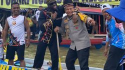 Melly Mike, Kapolda Riau dan Dikha Jajal Pacu Jalur