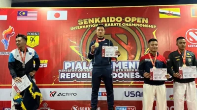 Personel Brimob Polda Metro Jaya Raih Emas dan Perak di Kejuaraan Karate Internasional SENKAIDO Cup Piala Kemenpora 2025