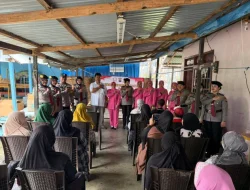 Polwan dan Bhayangkari Polda Kaltim Berbagi, Salurkan Bantuan kepada Warga Kelurahan Manggar