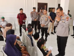 Apresiasi Inovasi Green House Polsek Loa Kulu, Kapolres Kukar Minta Bhabinkamtibmas Terus Edukasi Warga