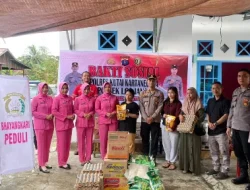 Ringankan Beban Korban Kebakaran Loa Duri Ulu, Kapolres Kukar Salurkan Paket Sembako melalui Polsek Loa Janan