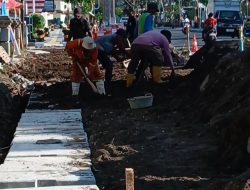 Diduga Papan K3 Hanya Formalitas, dan Minimnya rambu rambu lalulintas, serta Pengawasan Konsultan Lemah di Proyek “Penyertaan Kawasan Heritage City” Cilacap