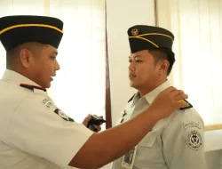 Penyematan Kenaikan Pangkat Pegawai, Kepala Rutan Amanatkan Sebagai Bentuk Amanah Baru yang Harus Dipertanggungjawabkan