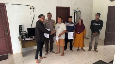 Hapus Dendam dengan Jabat Tangan, Dua Pemuda di Muara Muntai Sepakat Damai Lewat Jalur Kekeluargaan