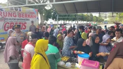 Wujud Kepedulian Polri, Polres Kukar Gelar Warung Berkah dan Layanan Kesehatan Gratis bagi Ratusan Warga