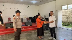 Wujudkan Toleransi, Polres Kukar Gelar “Minggu Kasih” dengan Berbagi Makanan di Gereja Christian Center