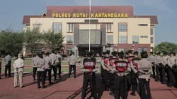 Pimpin Apel Pagi, Kabag SDM Polres Kukar Apresiasi Kinerja Personel dan Tekankan Pentingnya Menjaga Kesehatan